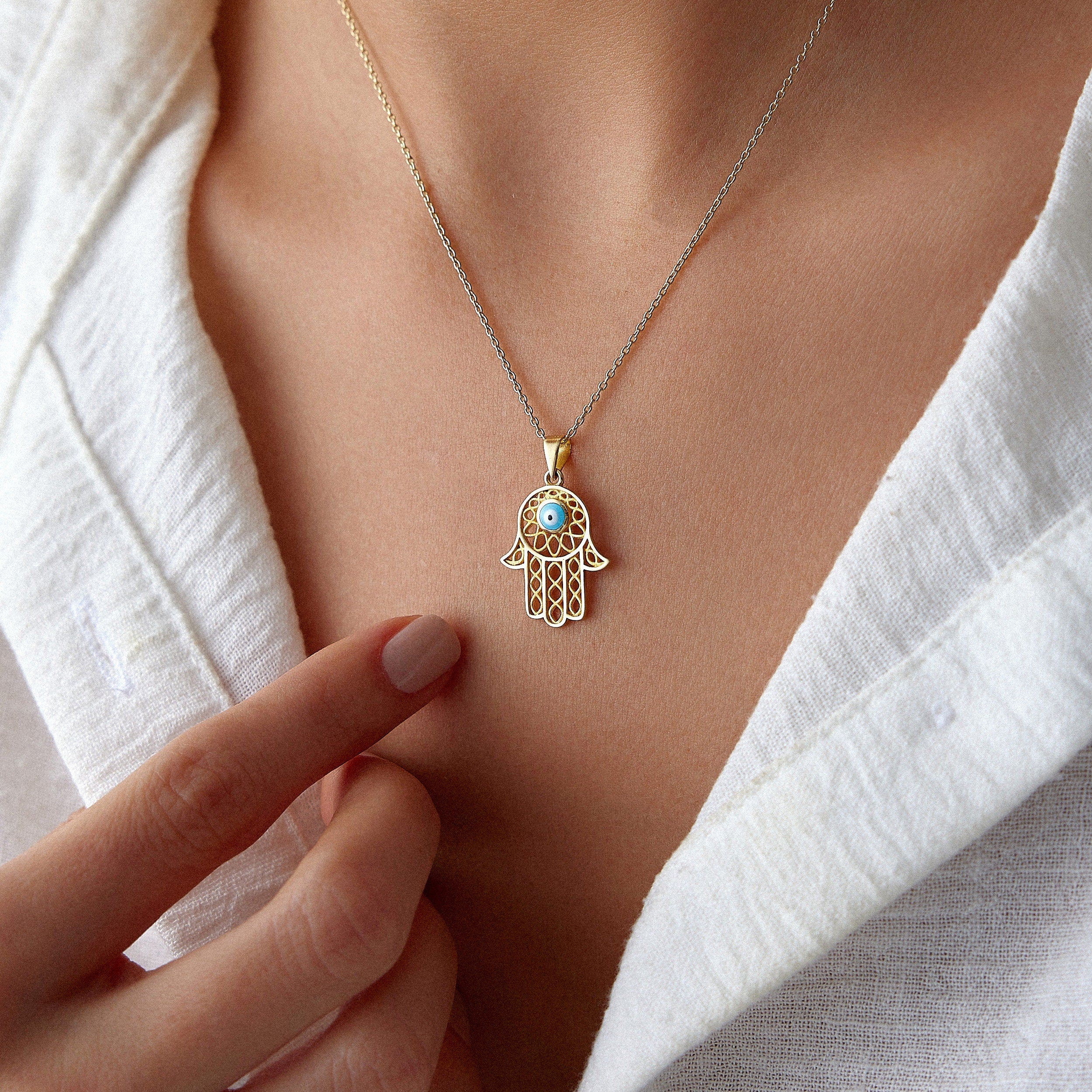 Large Hamsa Pendant in 14K Gold