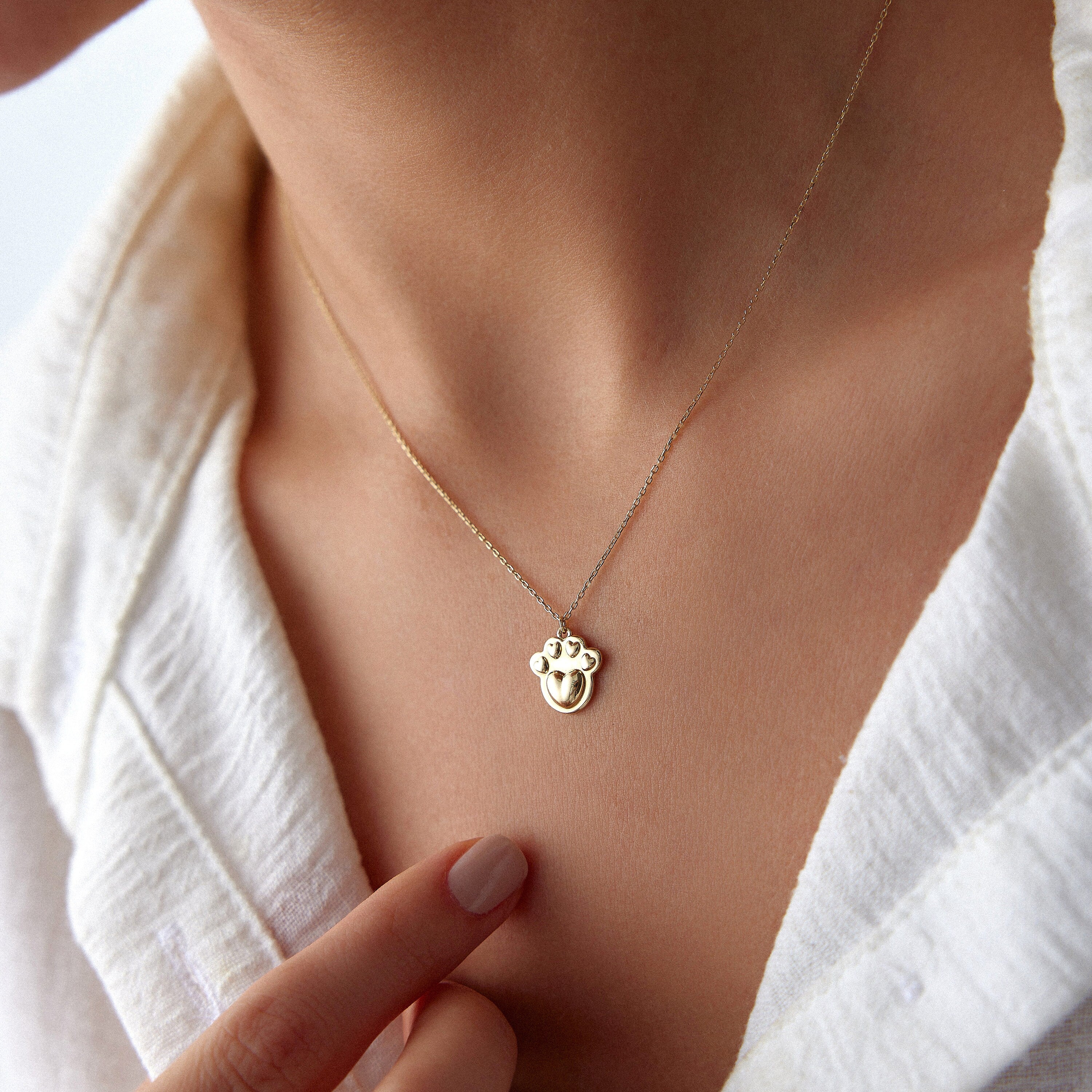 Paw Love Necklace in 14K Gold