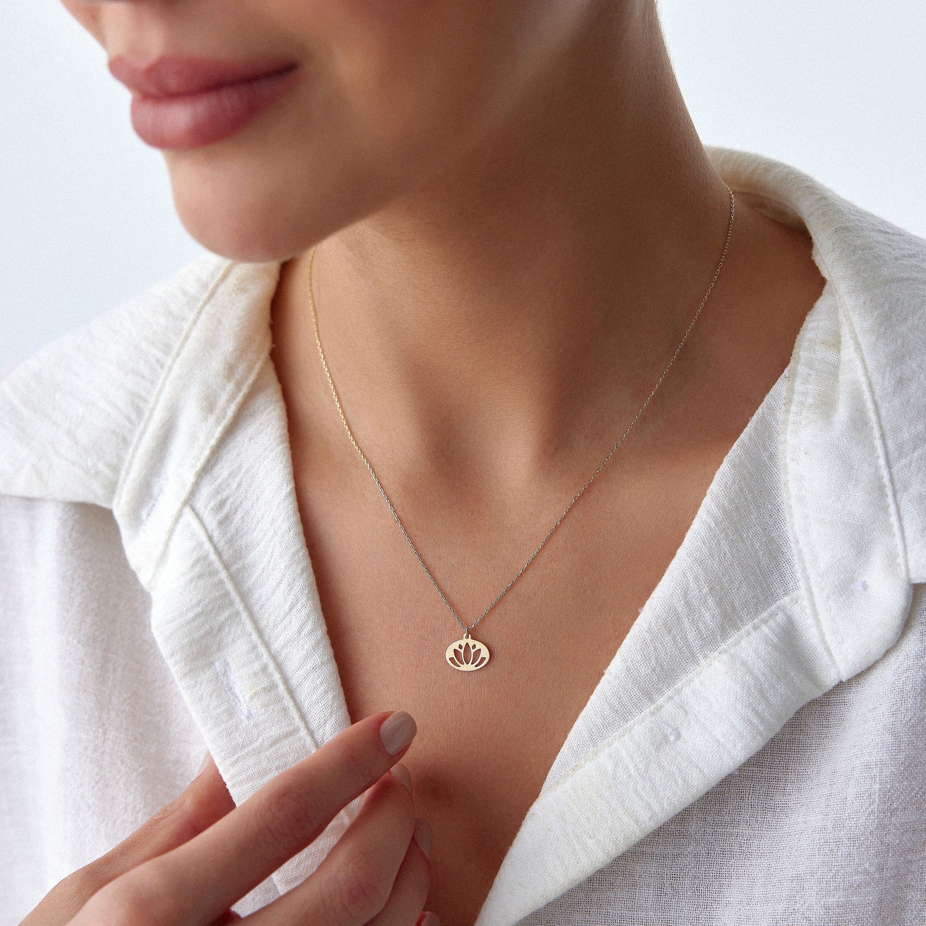 Lotus Print Necklace in 14K Gold