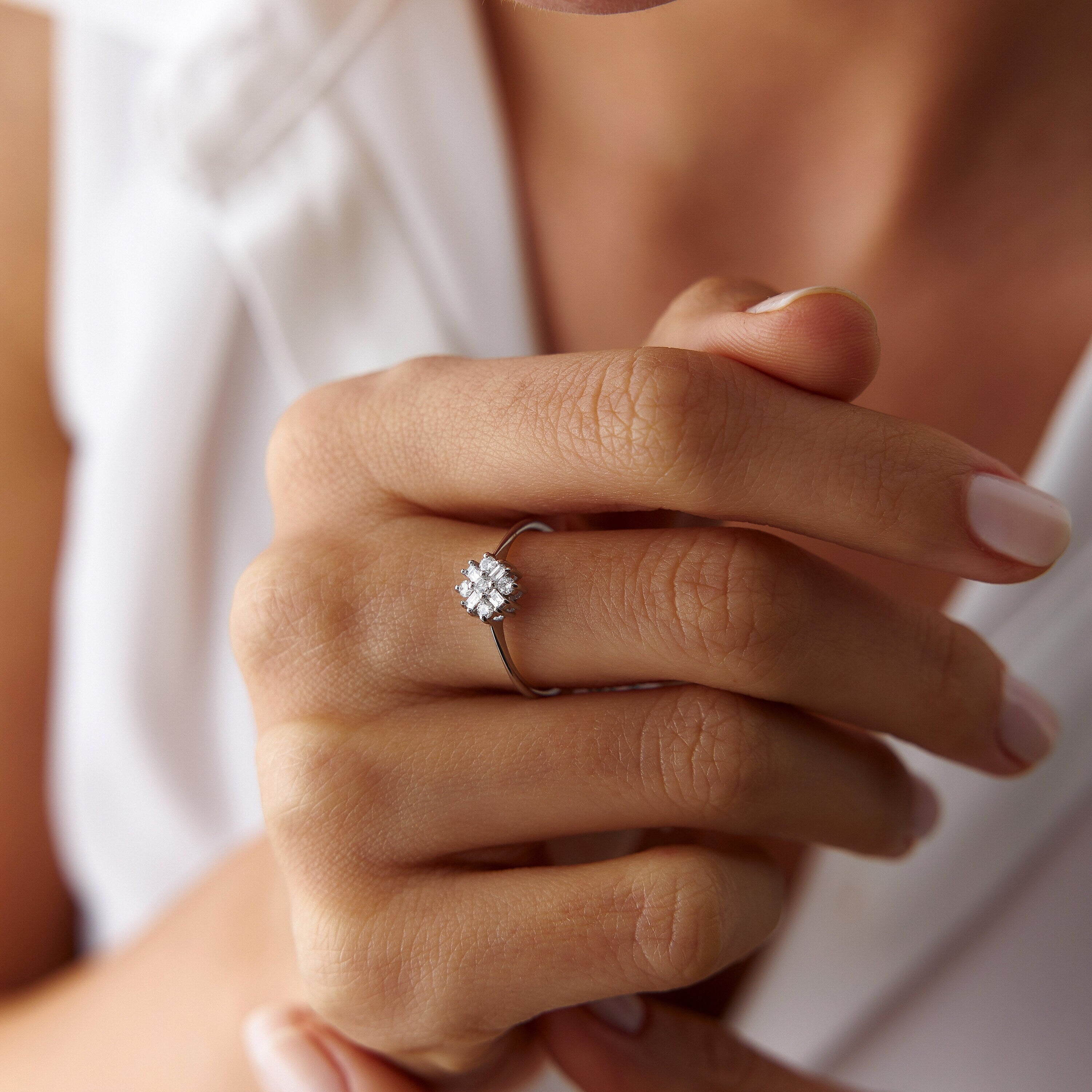 Flower Shaped Diamond Ring in 14K Gold