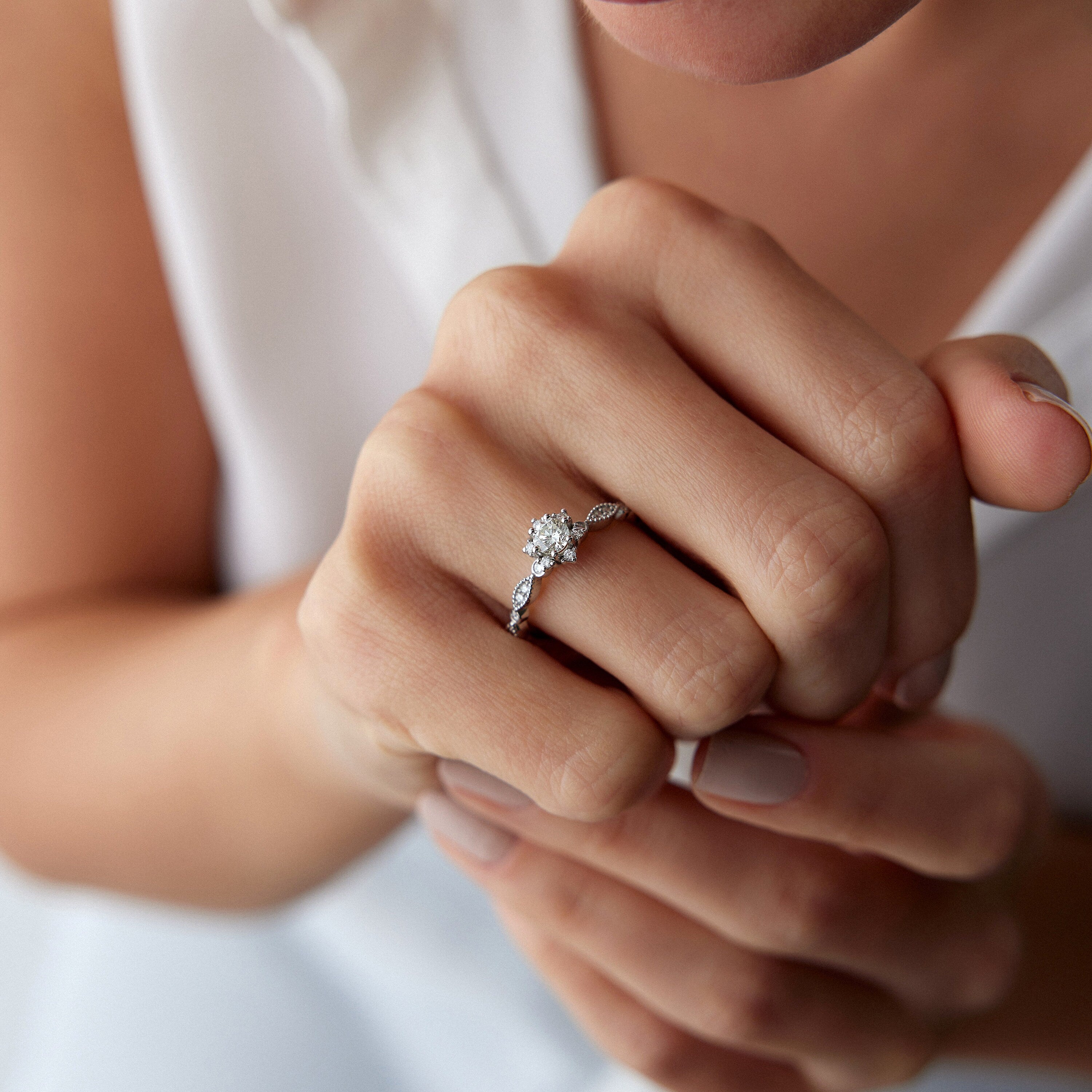 Diamond Star Ring in 14K Gold