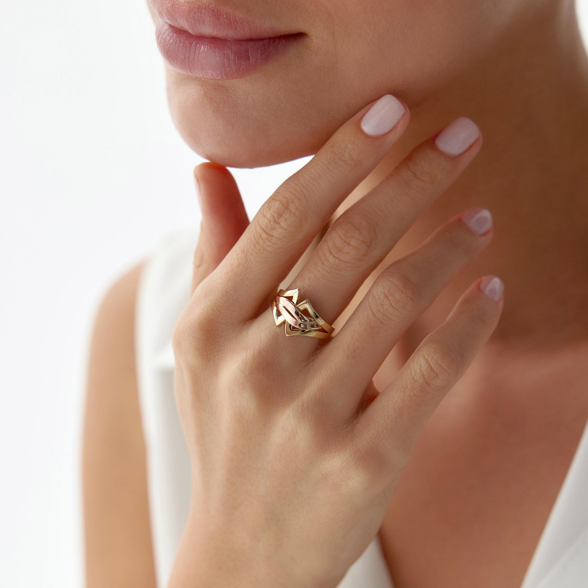 Two Tone United Ring in 14K Gold