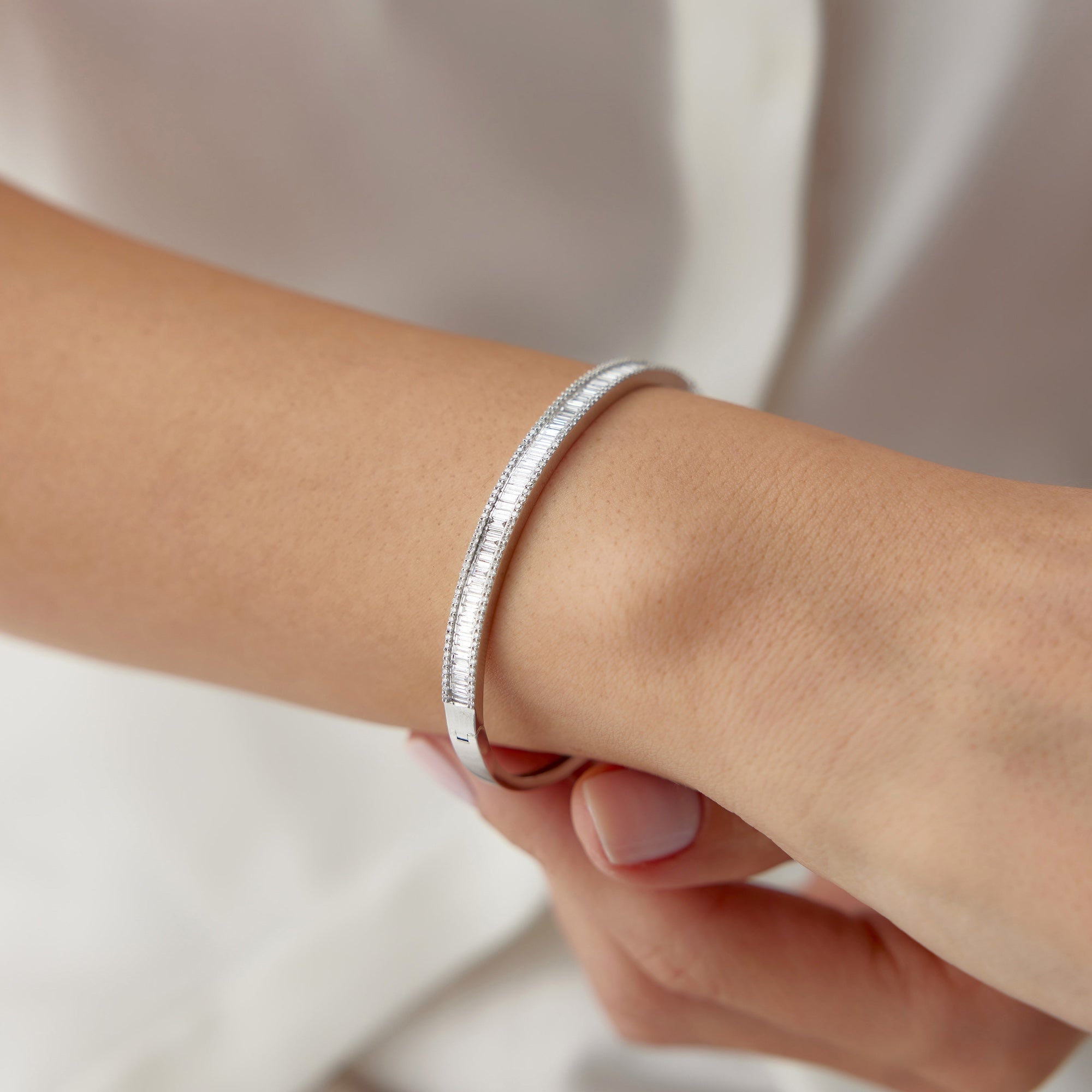 Baguette Cut Diamond Bangle in 14K Gold