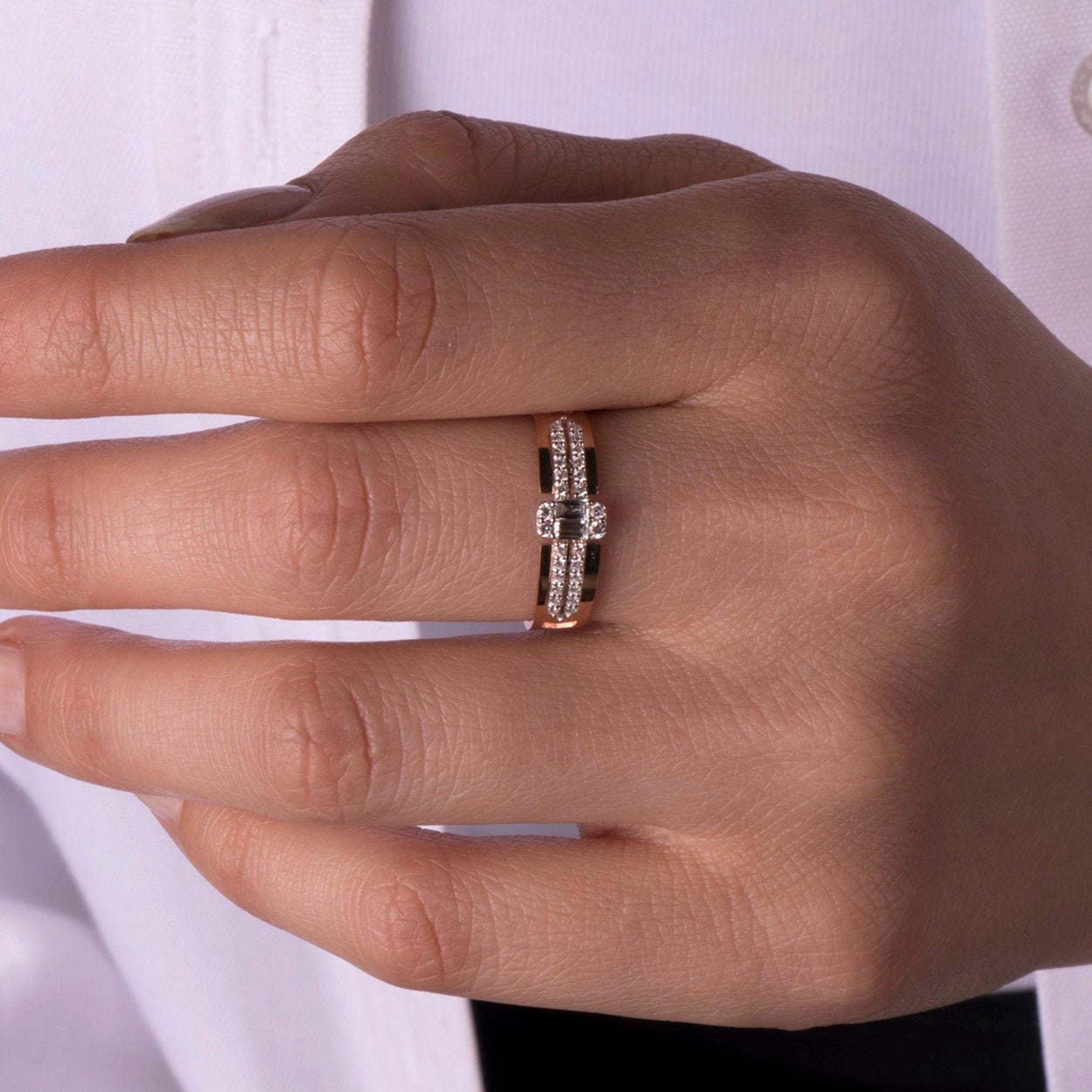 Modern Baguette Diamond Stacking RIng in 14K Gold