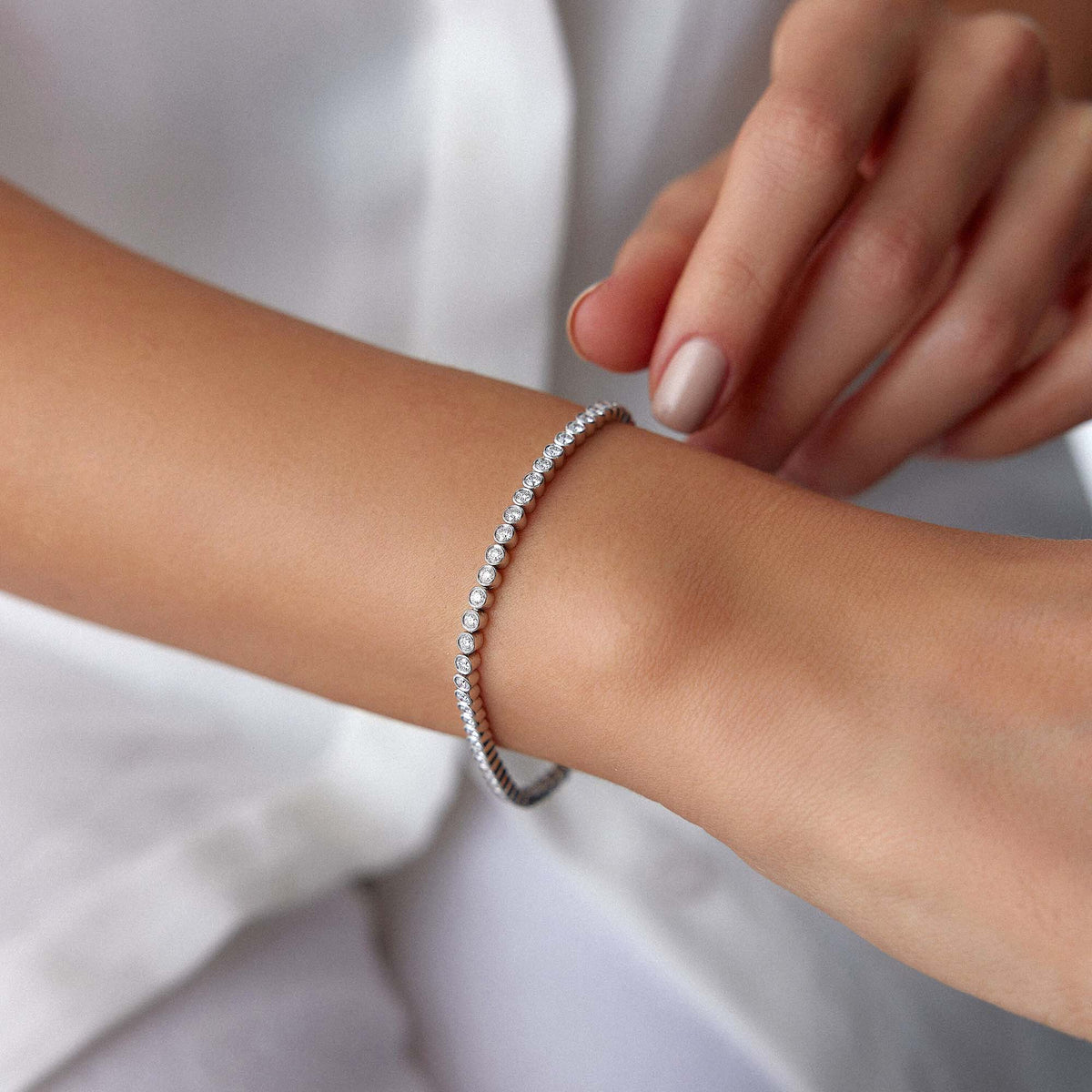 Bezel Set Tennis Bracelet in 14K Gold