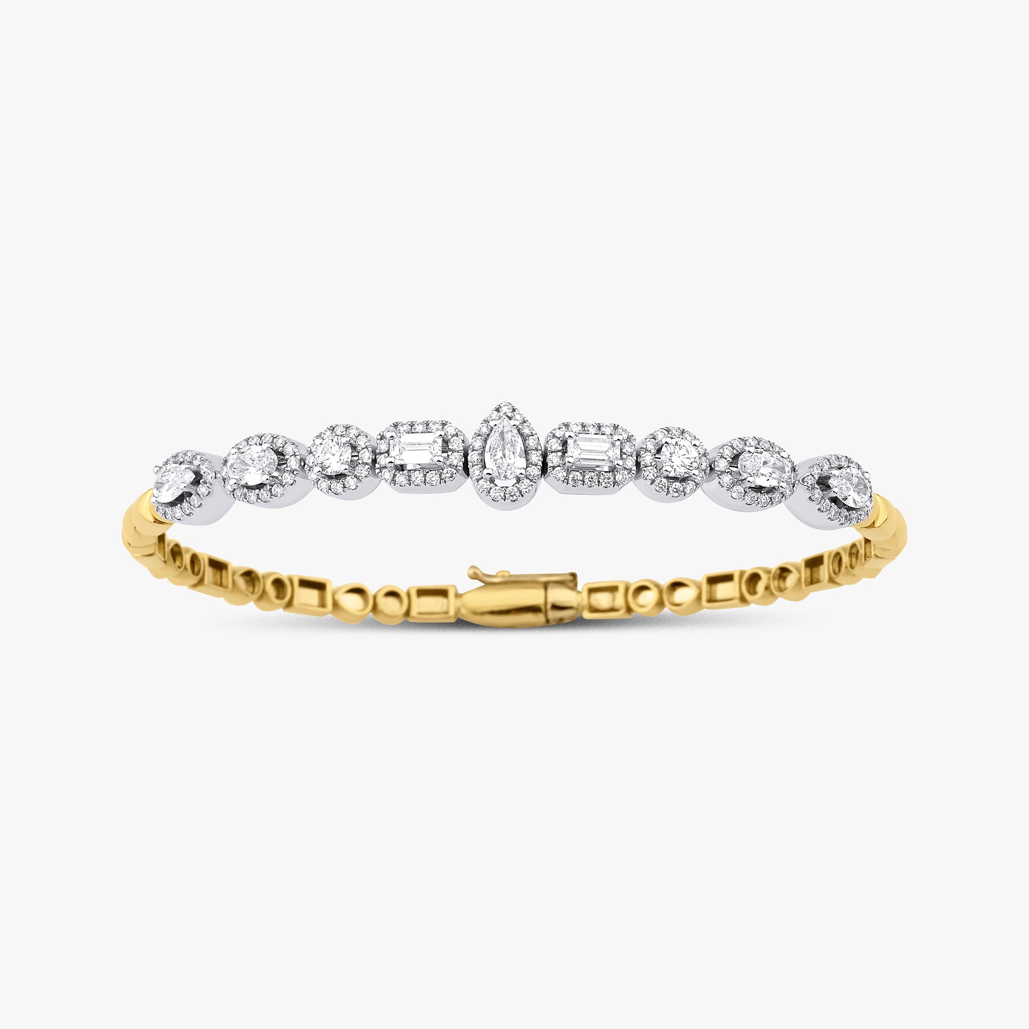 Central Diamond Bangle in 18K Gold