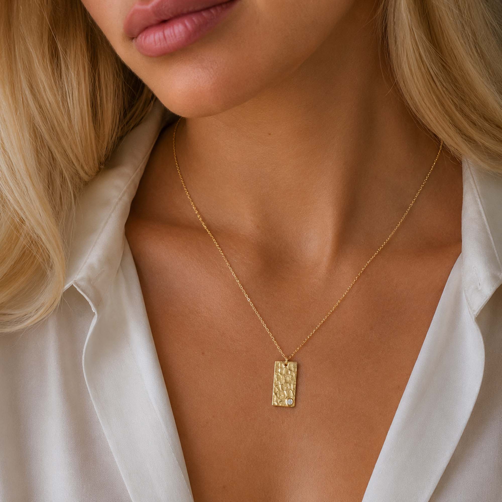 Diamond Hammered Gold Rectangle Bar Necklace in 14K Gold