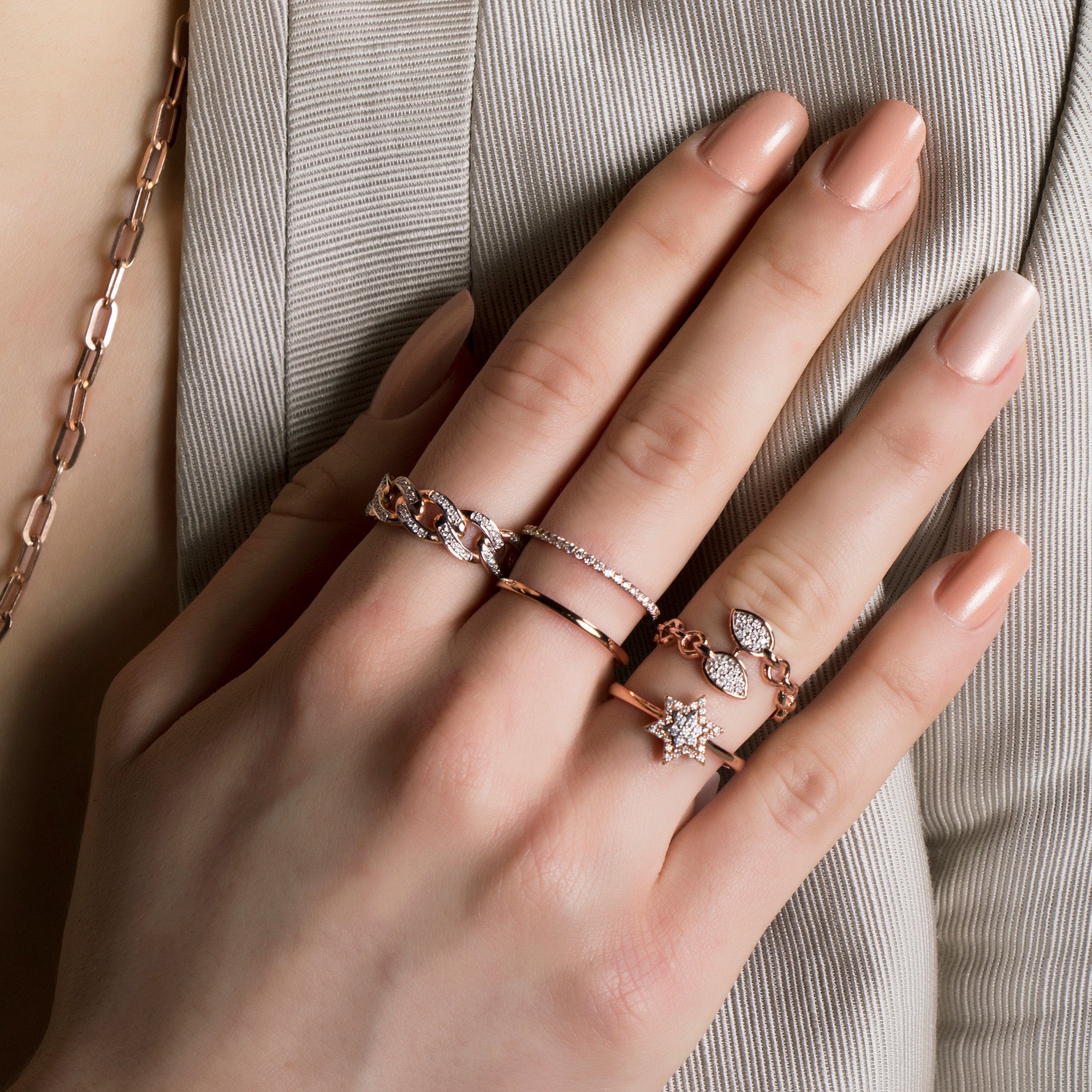 Diamond Chain Ring in 14K Gold