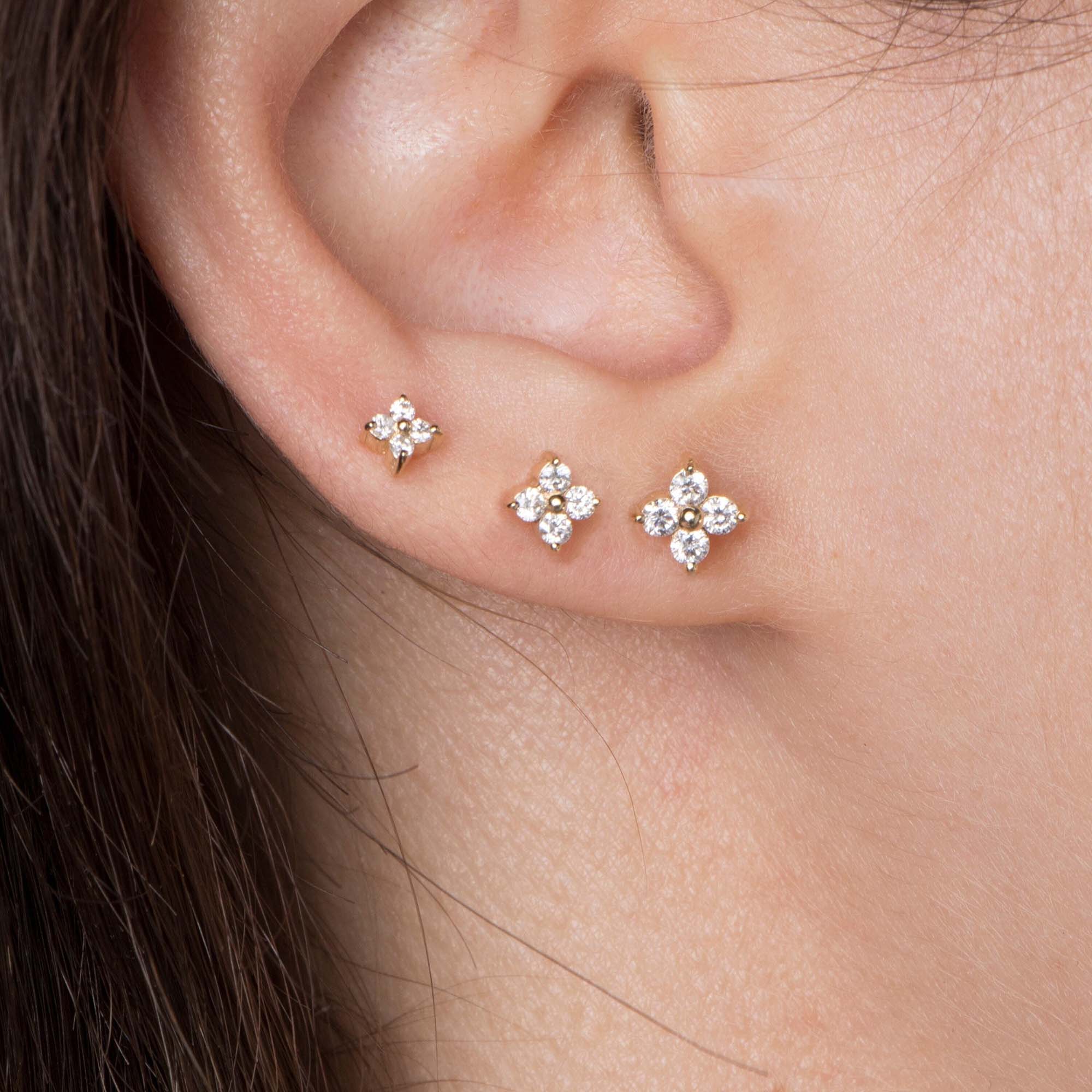Single Diamond Clover Stud in 14K Gold