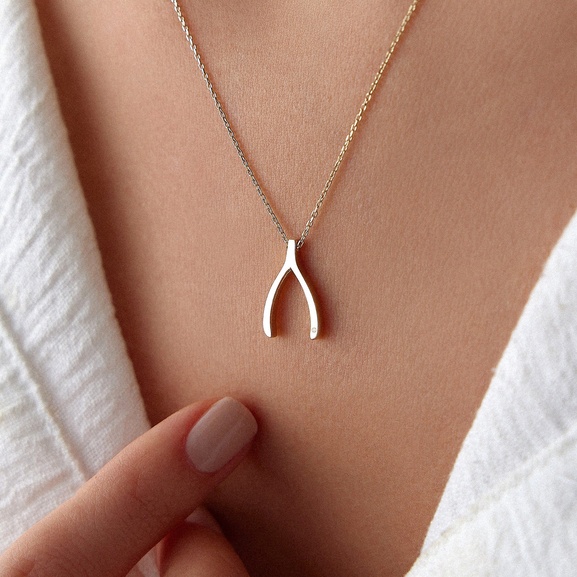 Diamond Wishbone Necklace in 14K Gold