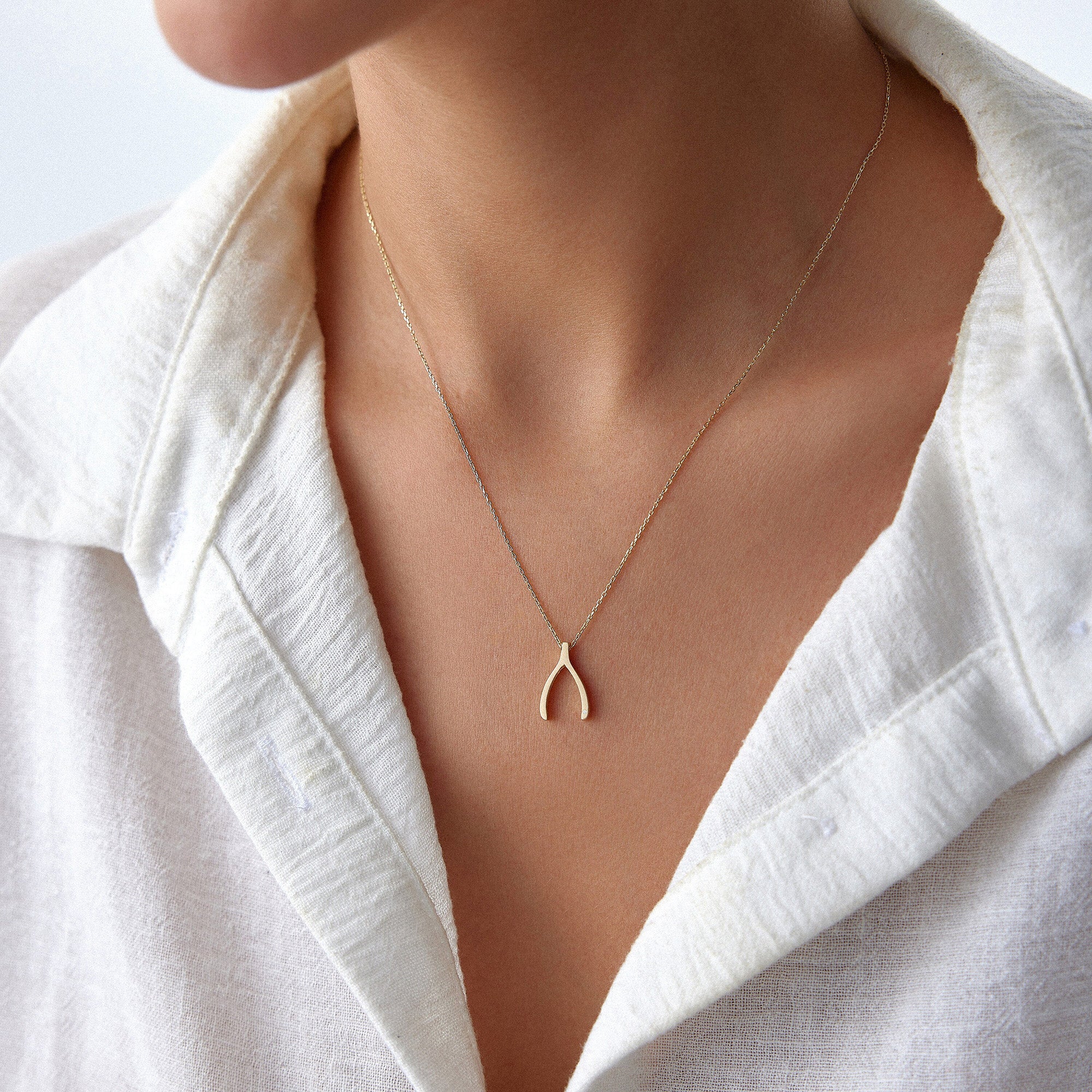 Diamond Wishbone Necklace in 14K Gold