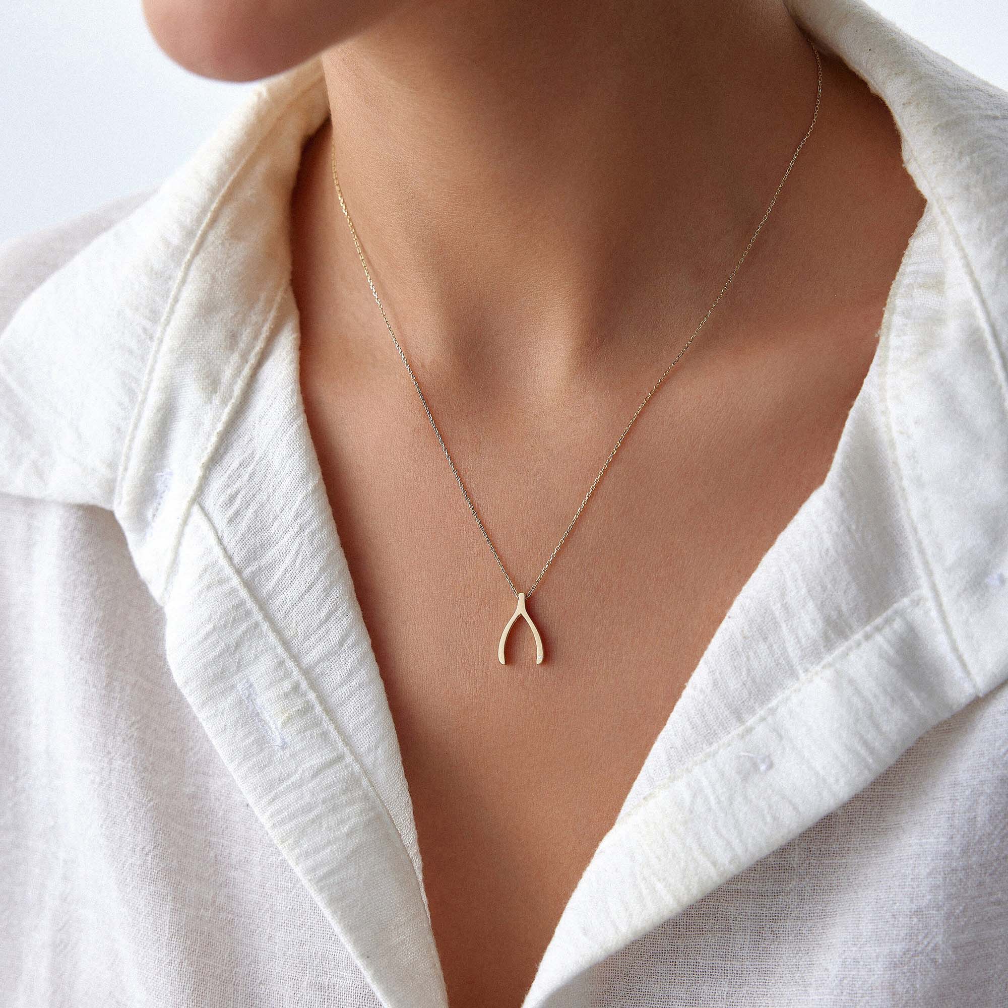 Diamond Wishbone Necklace in 14K Gold