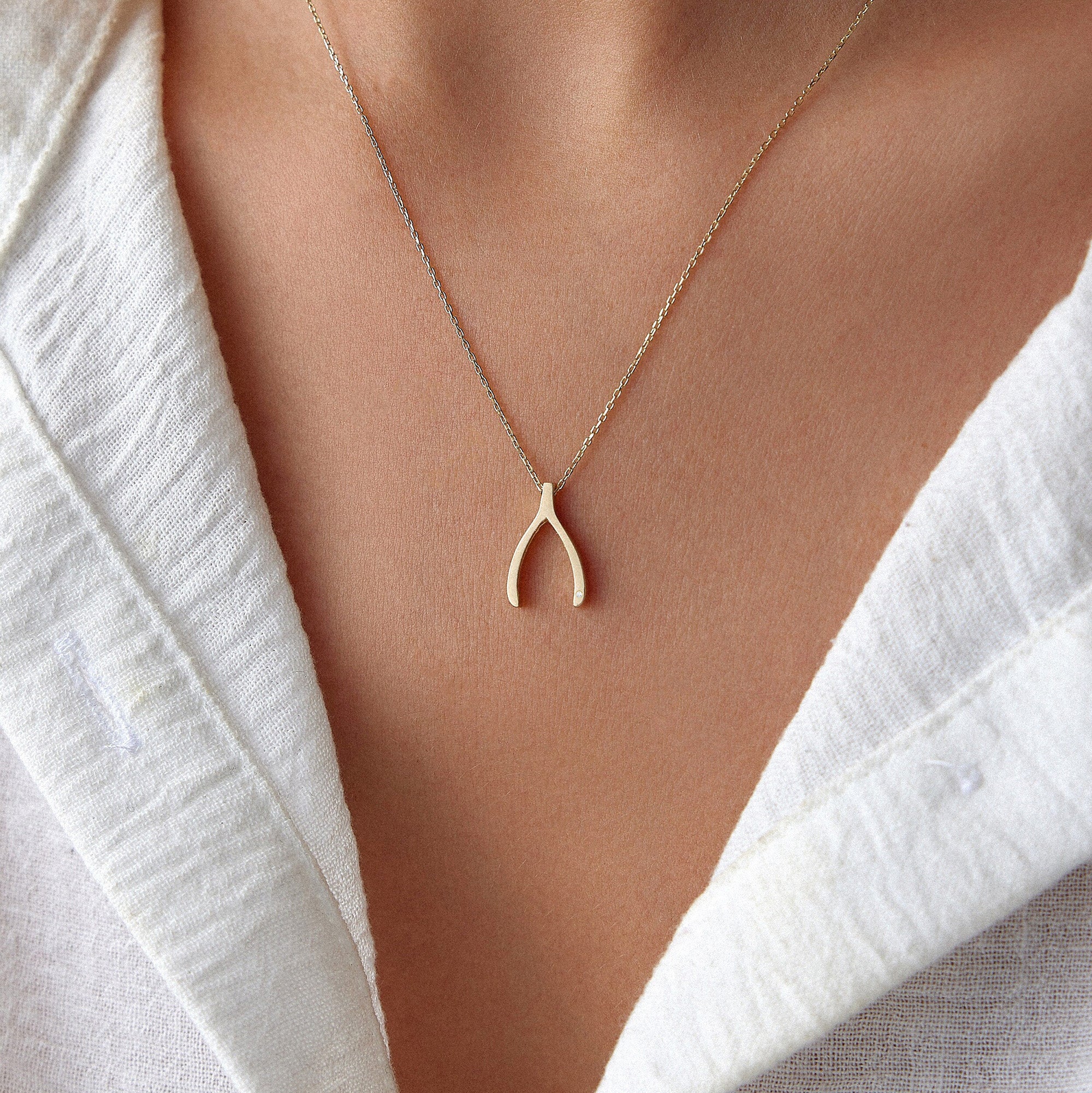 Diamond Wishbone Necklace in 14K Gold