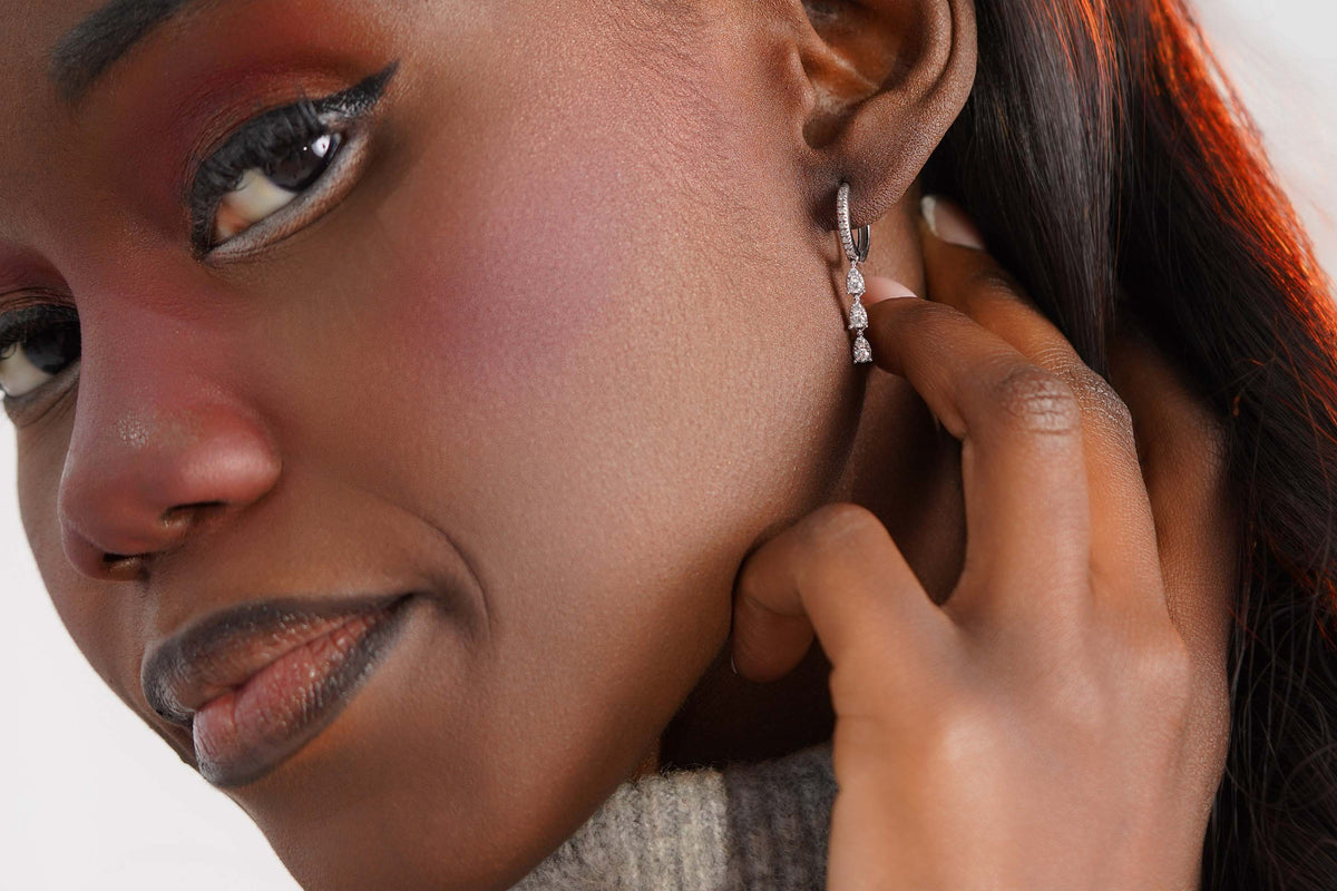 Single Drops Of Sparkle Hoop in 14K Gold