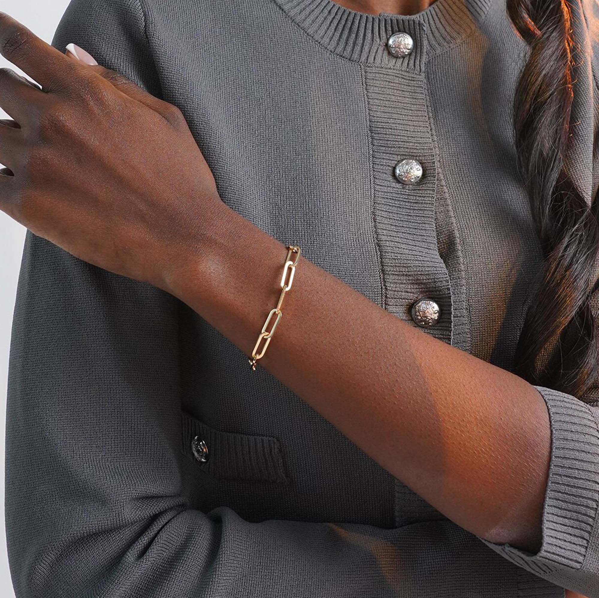 Fully Solid Paperclip Chain Bracelet in 14K Gold