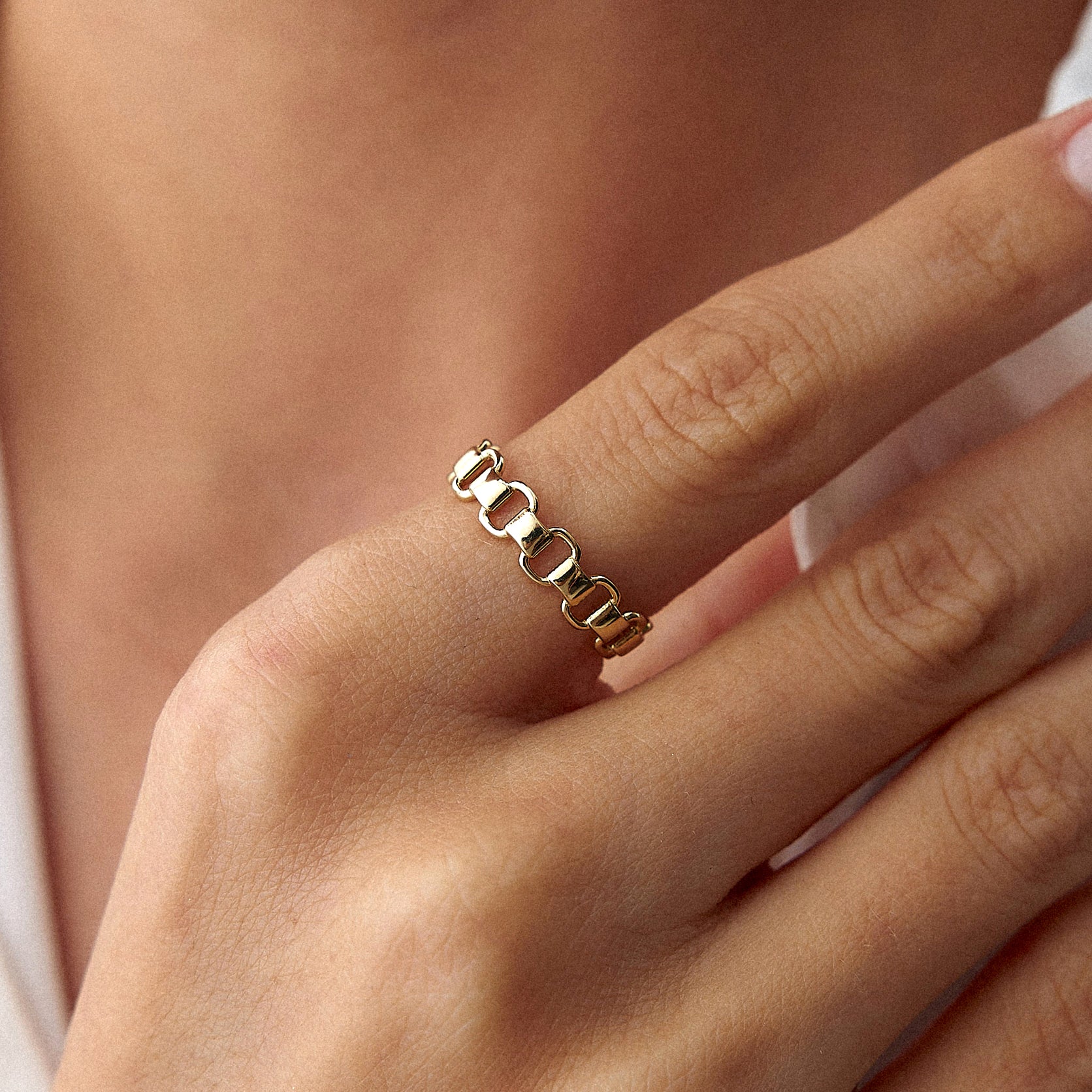 Chain Ring in 14K Gold