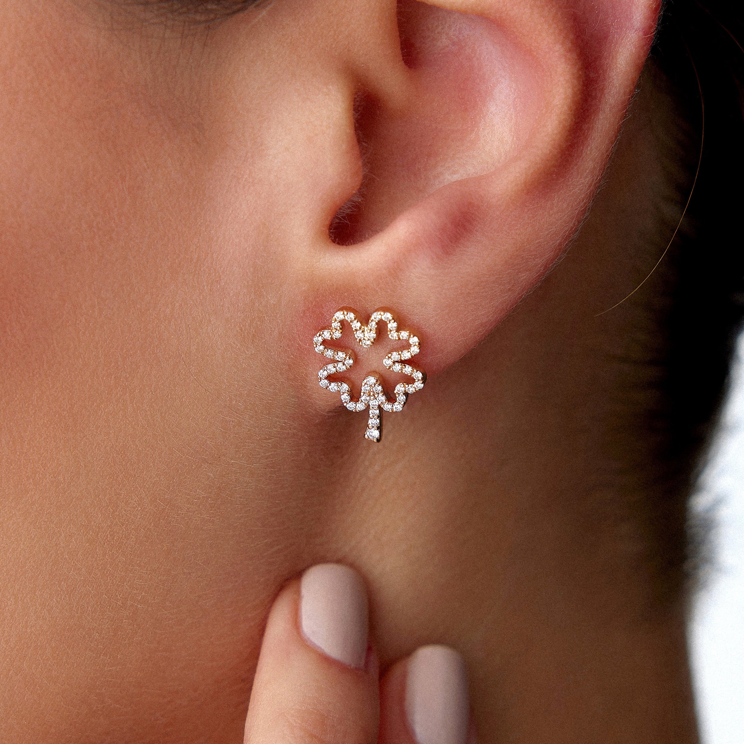 Open Diamond Clover Stud Earrings / FORTUNA