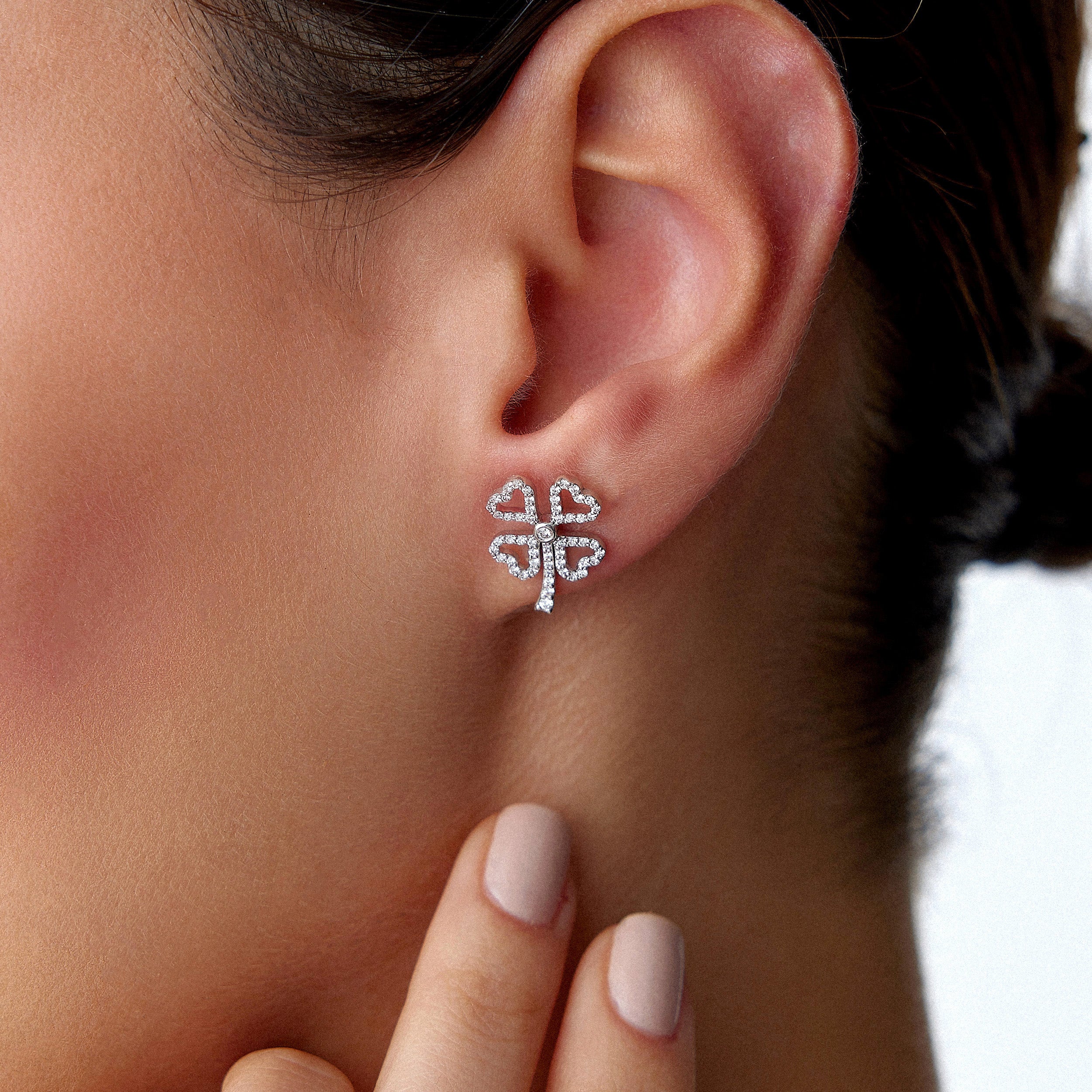 Diamond Clover Stud Earrings / FORTUNA