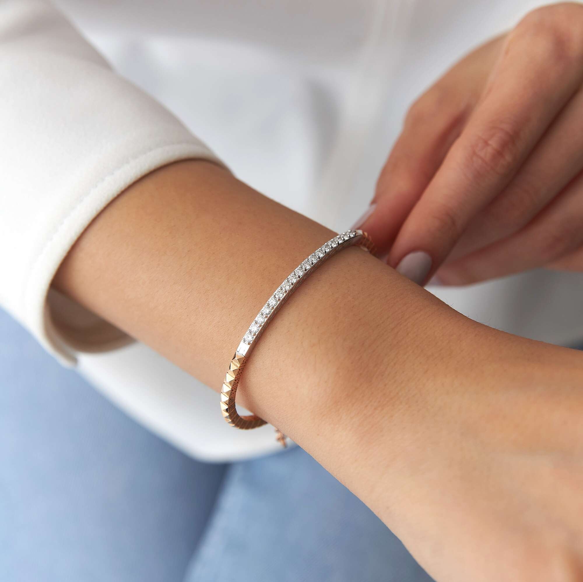 Diamond Spike Bangle in 14K Gold