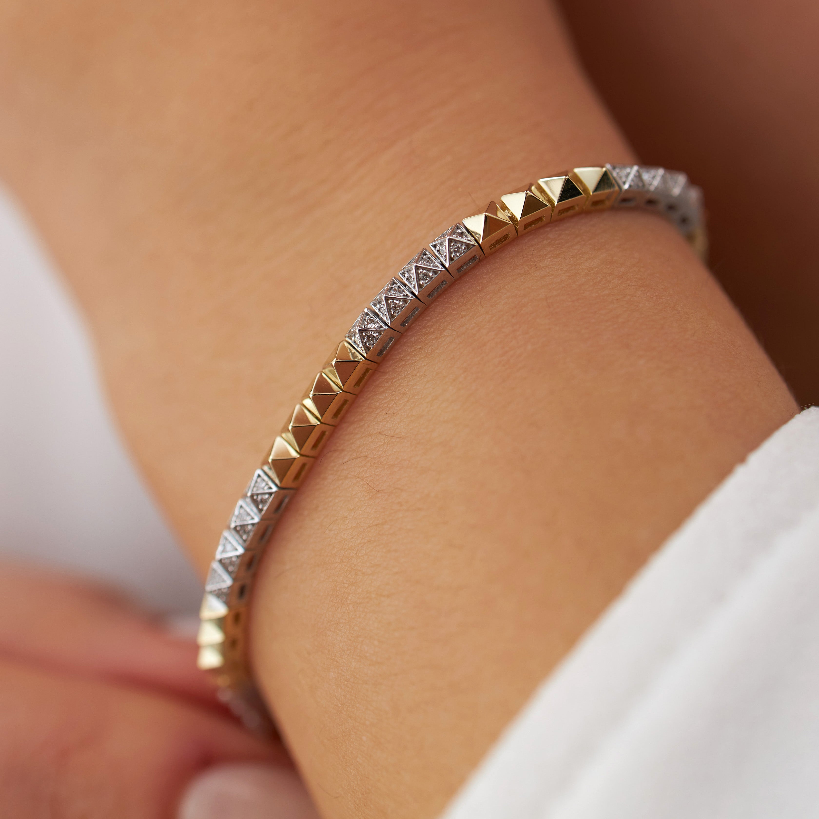 Dainty Diamond Spike Bracelet in 14K Gold