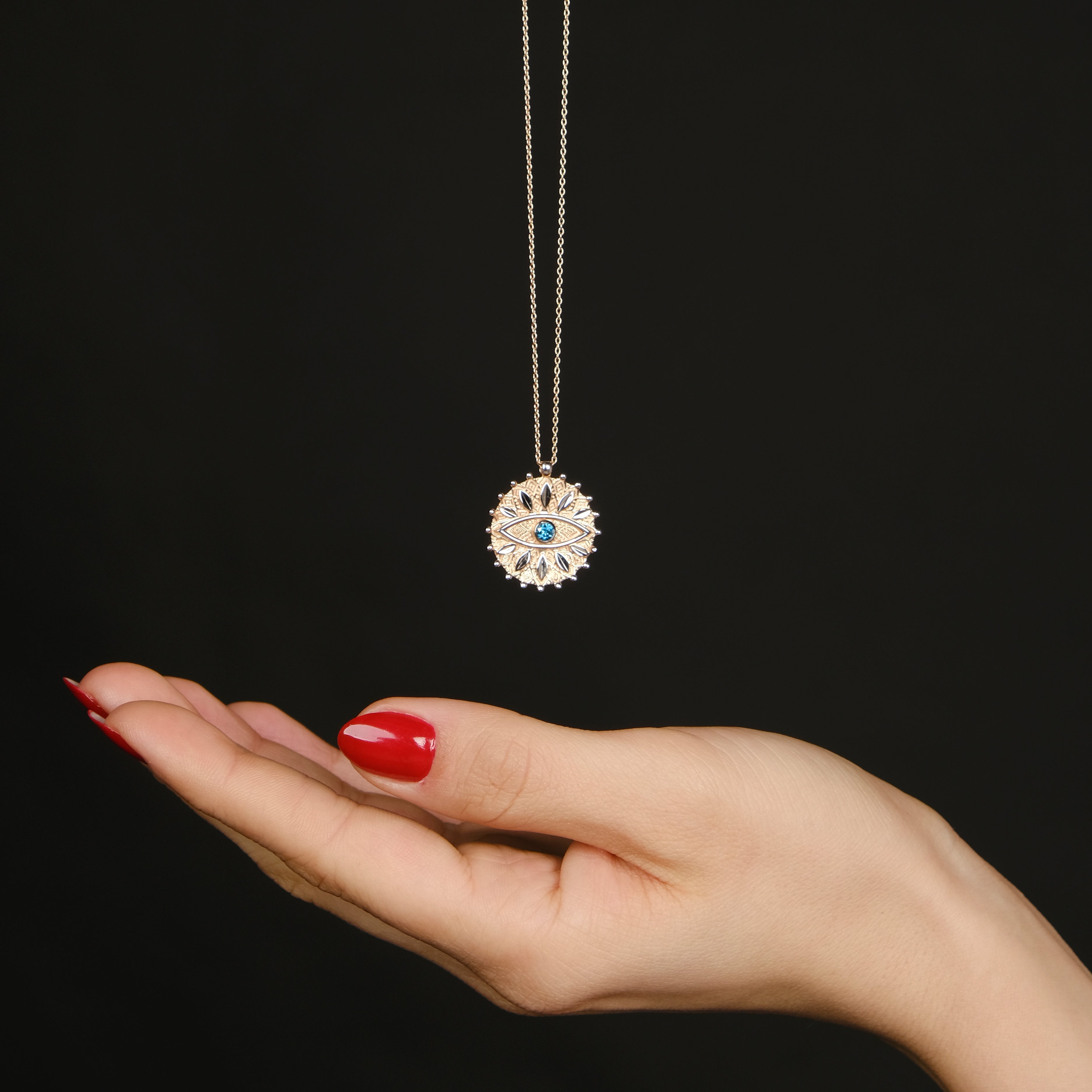 Blue Diamond Eye Medallion Necklace in 14K Gold
