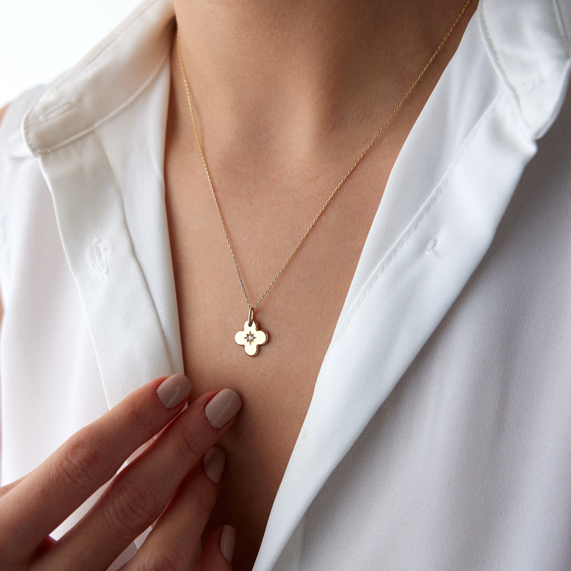 Mini Diamond Clover Necklace in 14K Gold