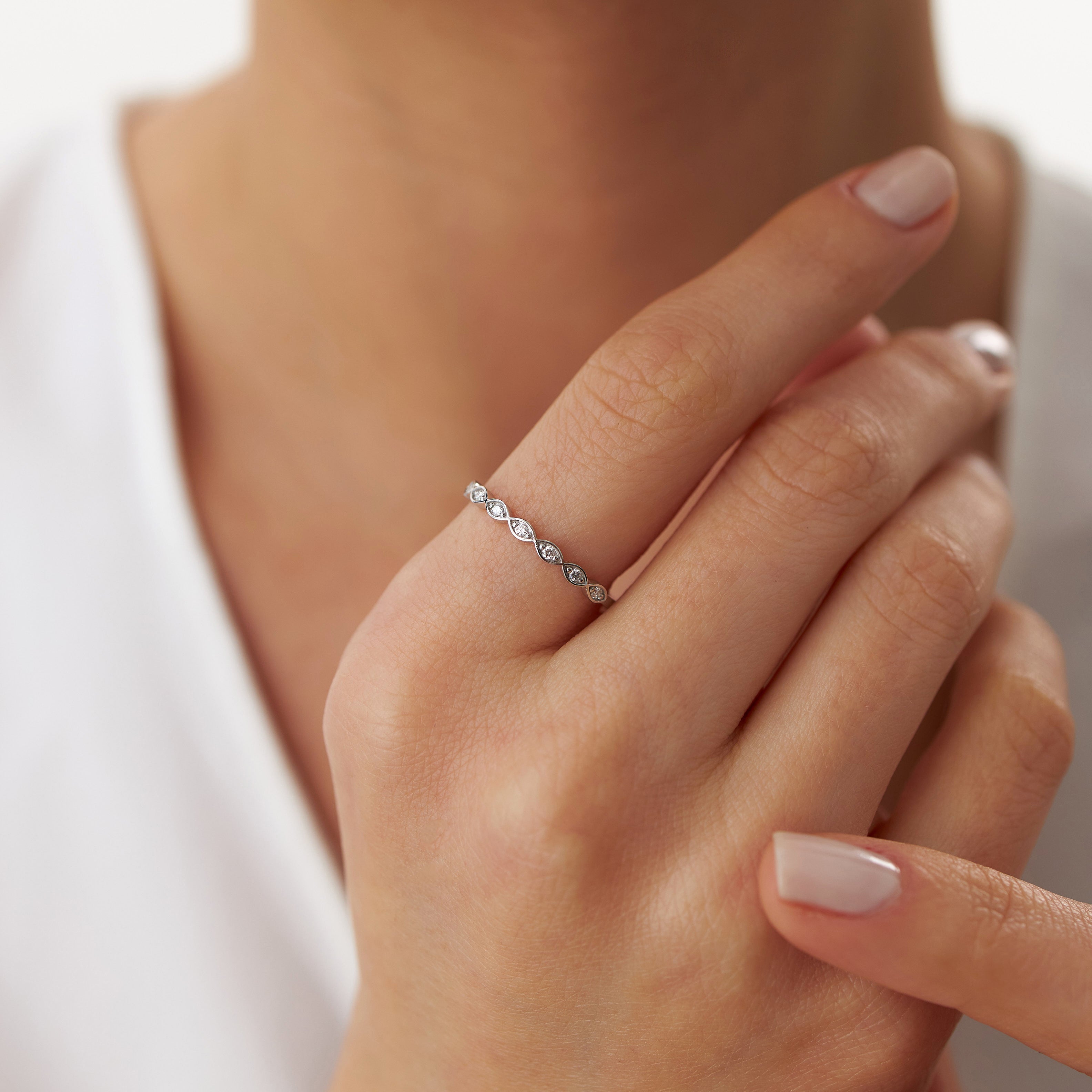 Elegant Halft Eternity Diamond Ring in 14K Gold