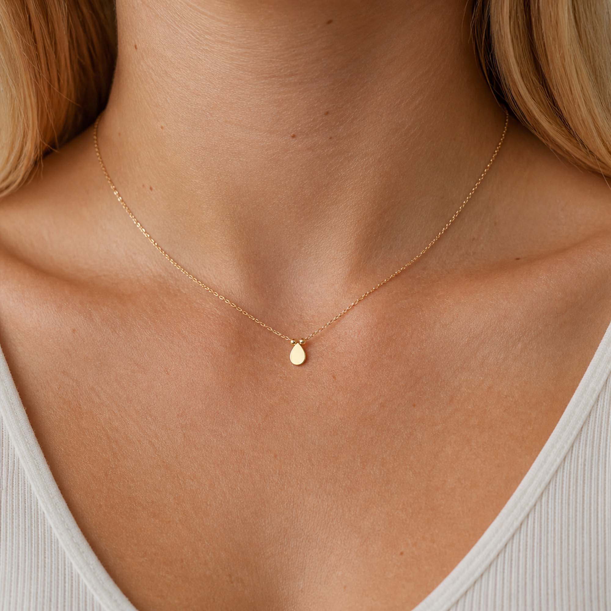 Minimal Raindrop Necklace in 14K Gold