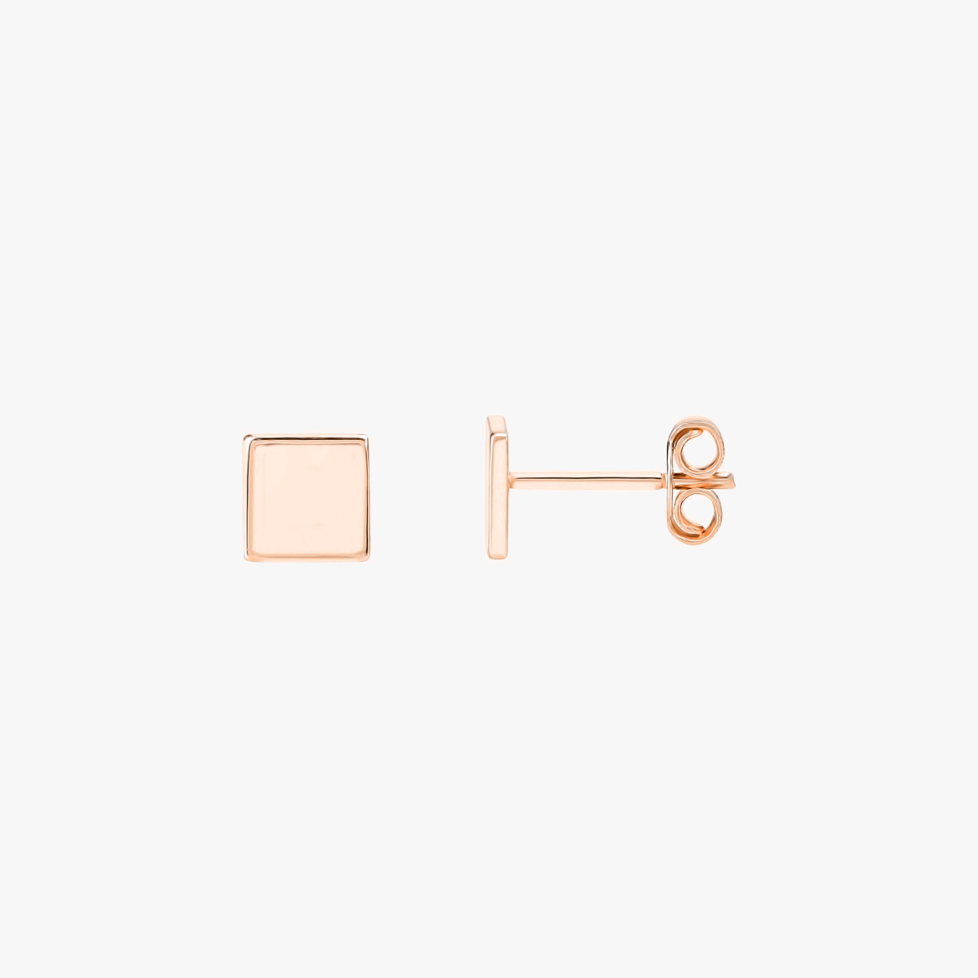 Single Square Stud in 14K Gold