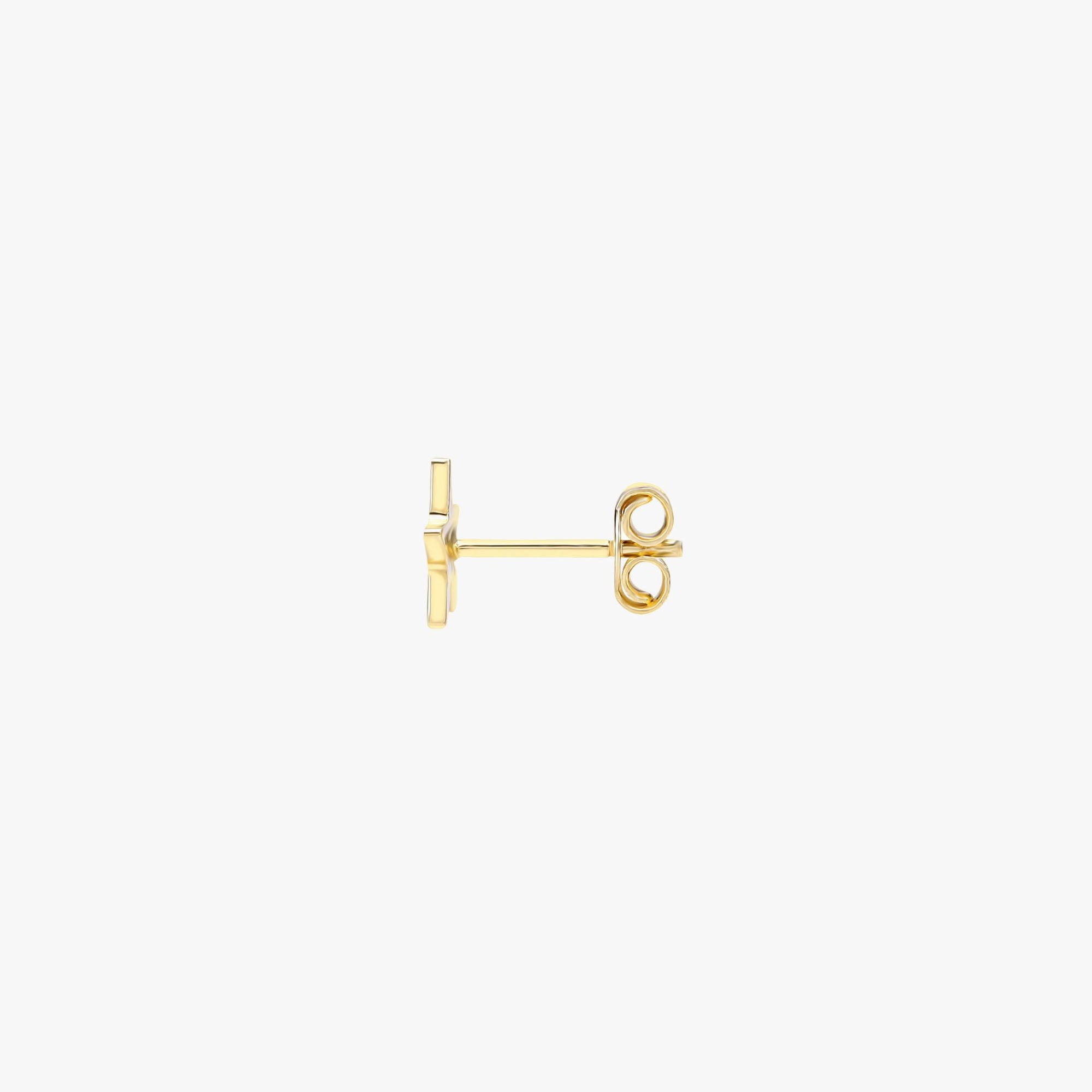 Single Star Stud in 14K Gold