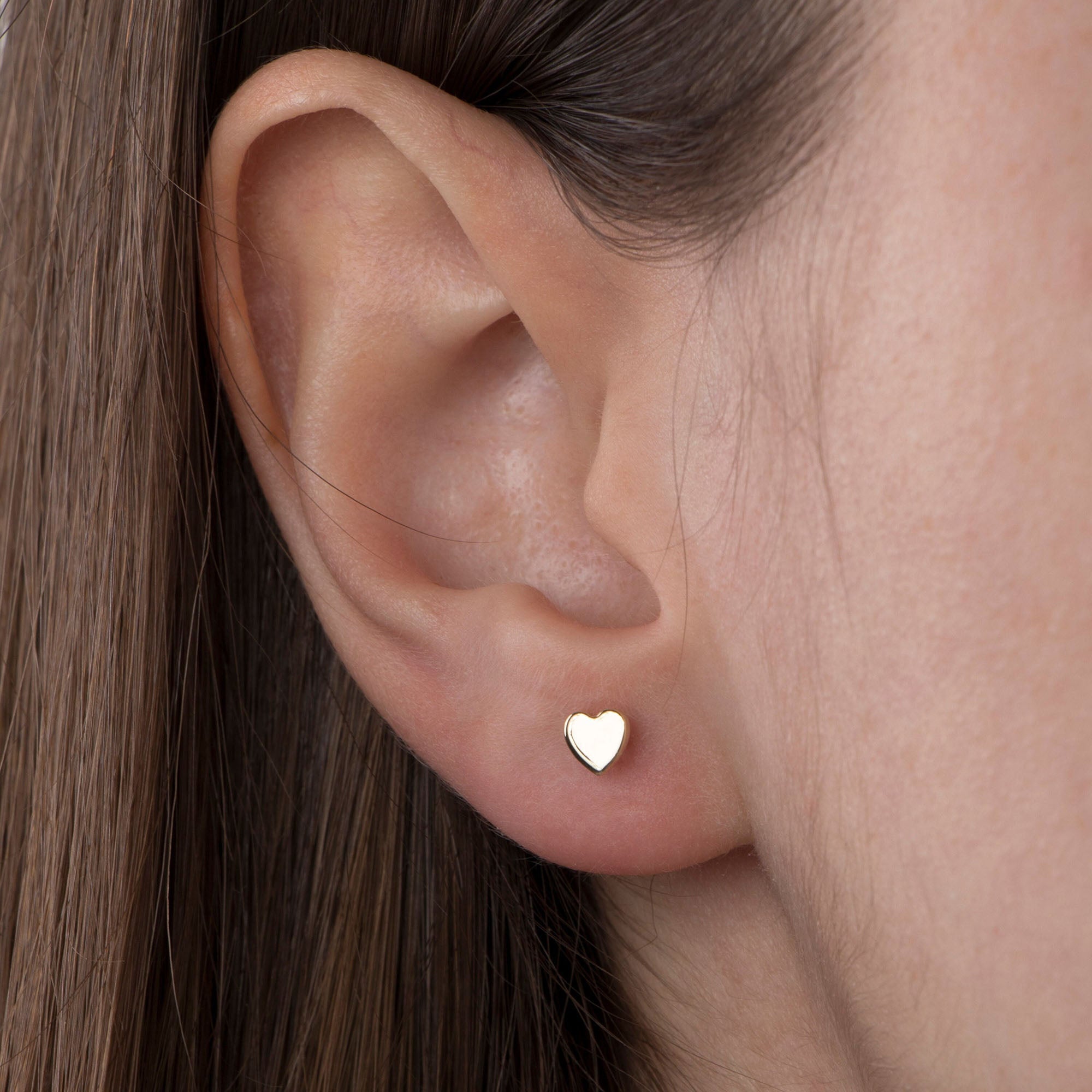 Single Heart Stud in 14K Gold / Mini Heart