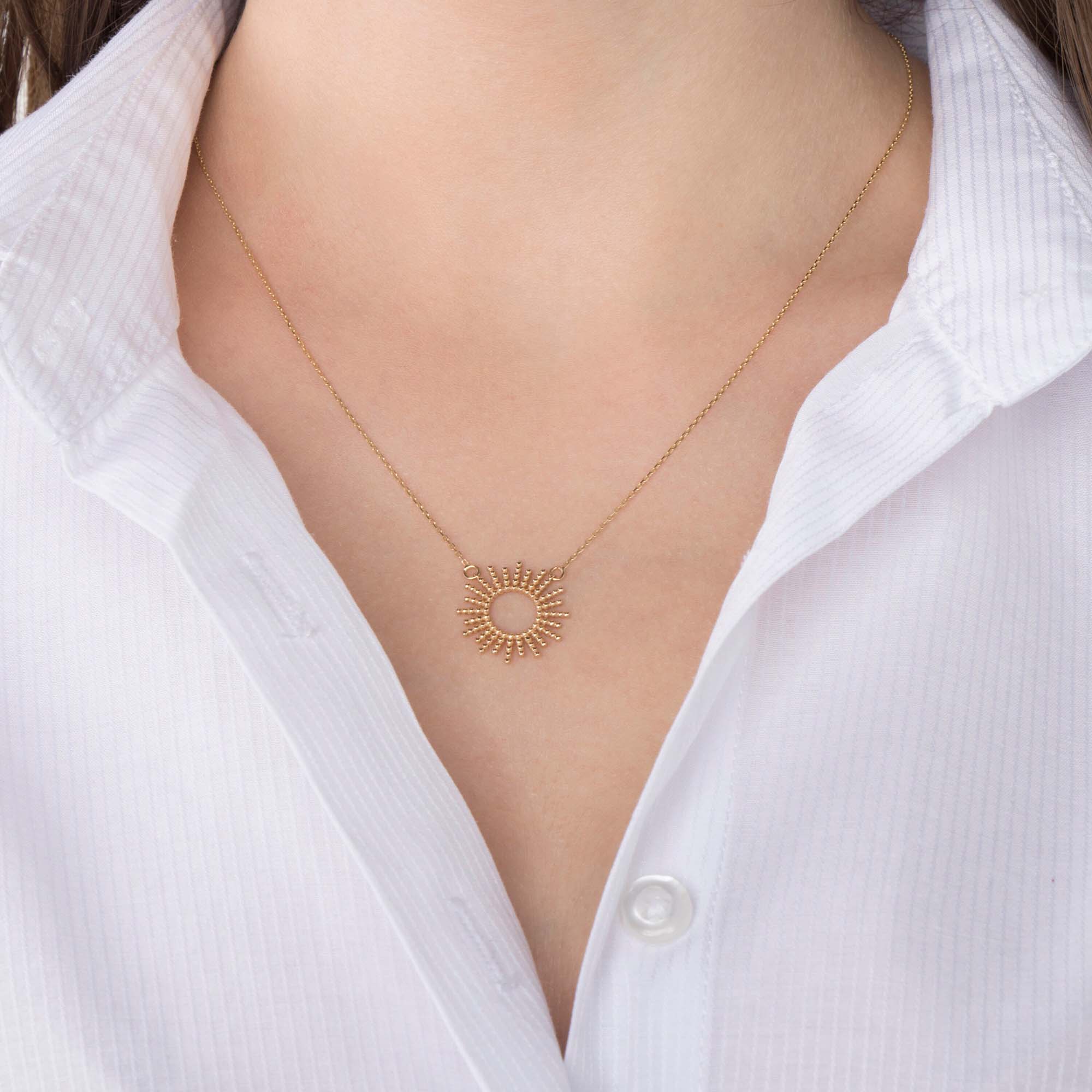 Sunburst Necklace in 14K Gold