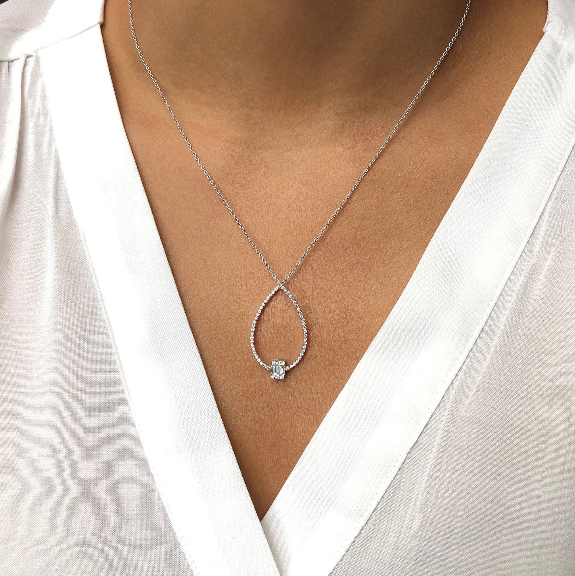Diamond Baguette Necklace in 14K Gold