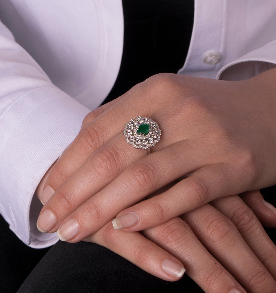 18K Gold Diamond and Emerald Ring / Eternal Queen