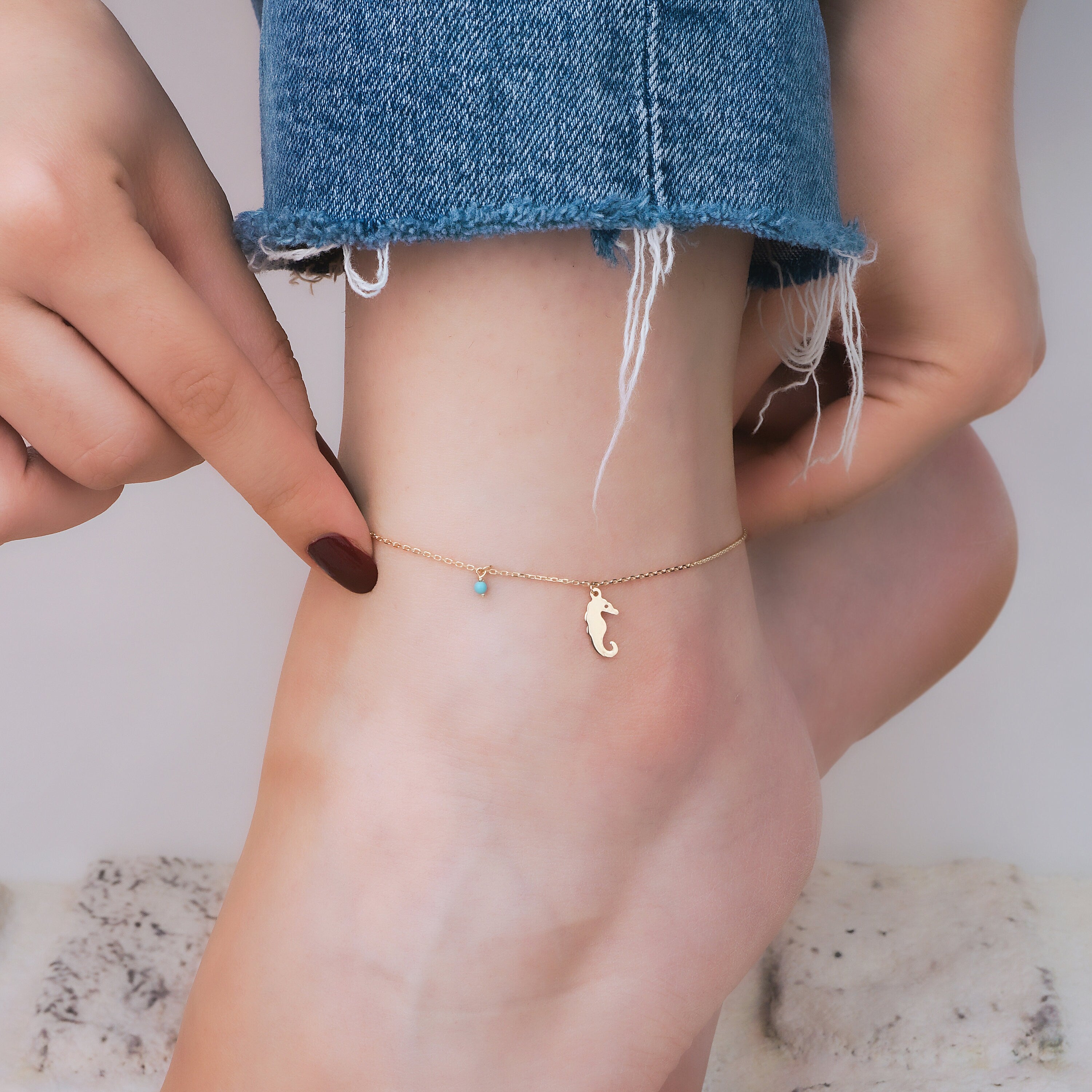 Seahorse Anklet in 14K Gold