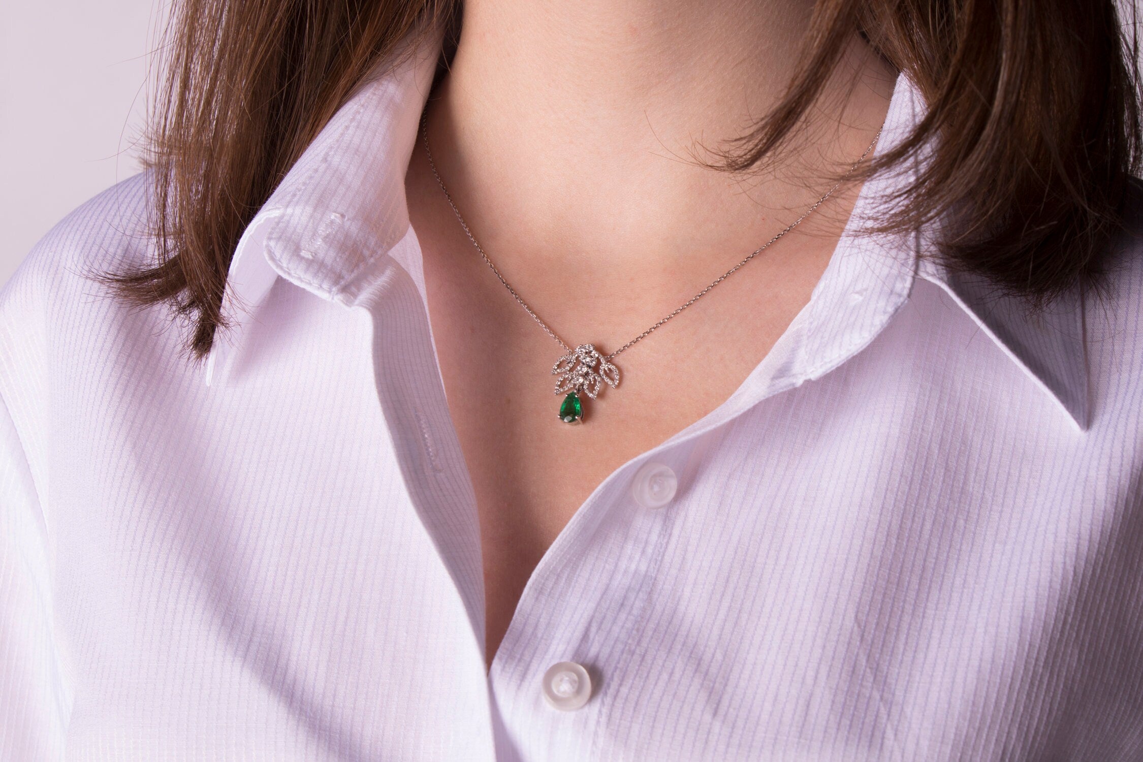 An Emerald's Dream Necklace in 18K Gold