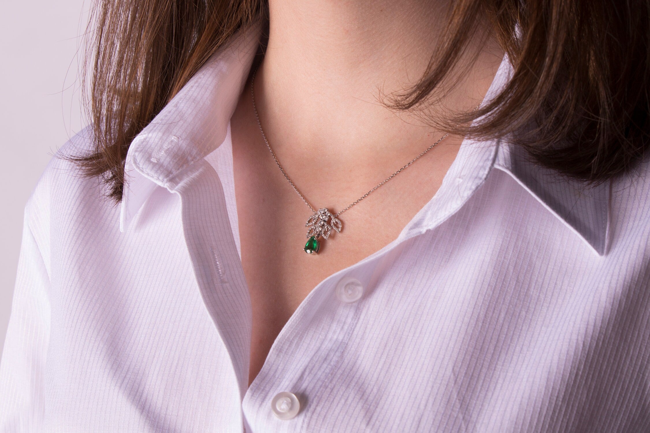 An Emerald's Dream Necklace in 18K Gold