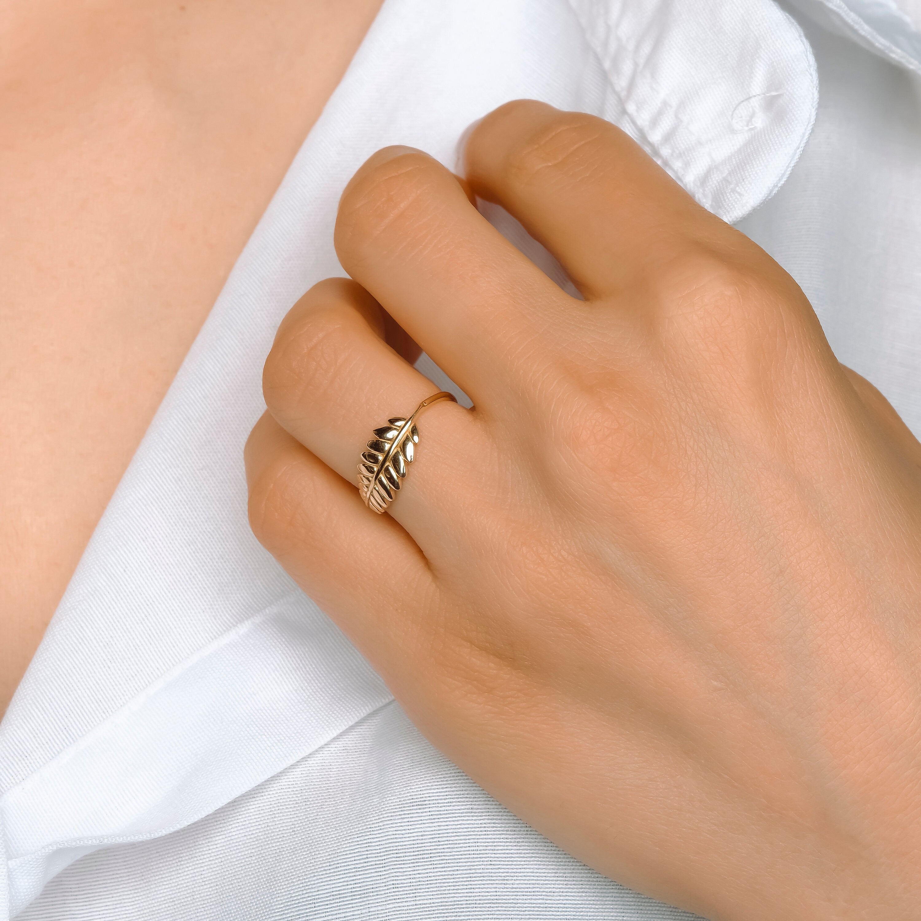 Delicate Feather Ring in 14K Gold