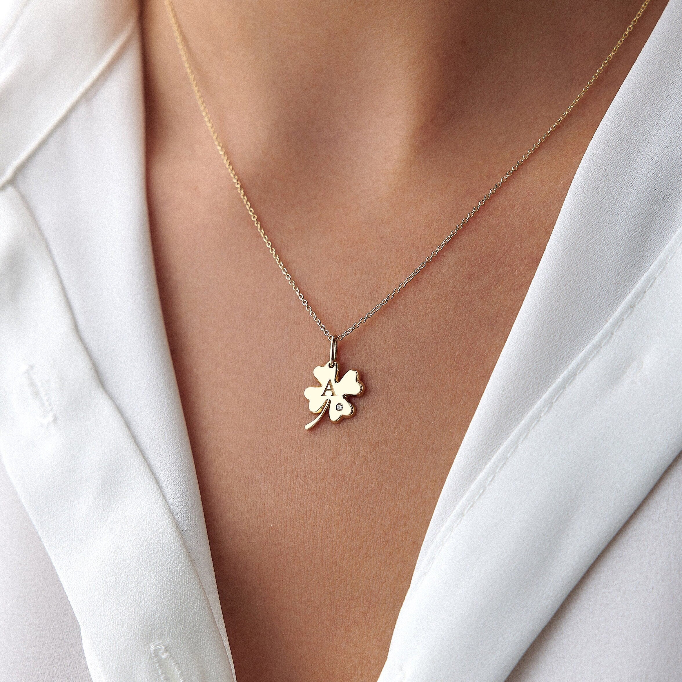 Clover Birthstone Initial Pendant Necklace in 14K Gold