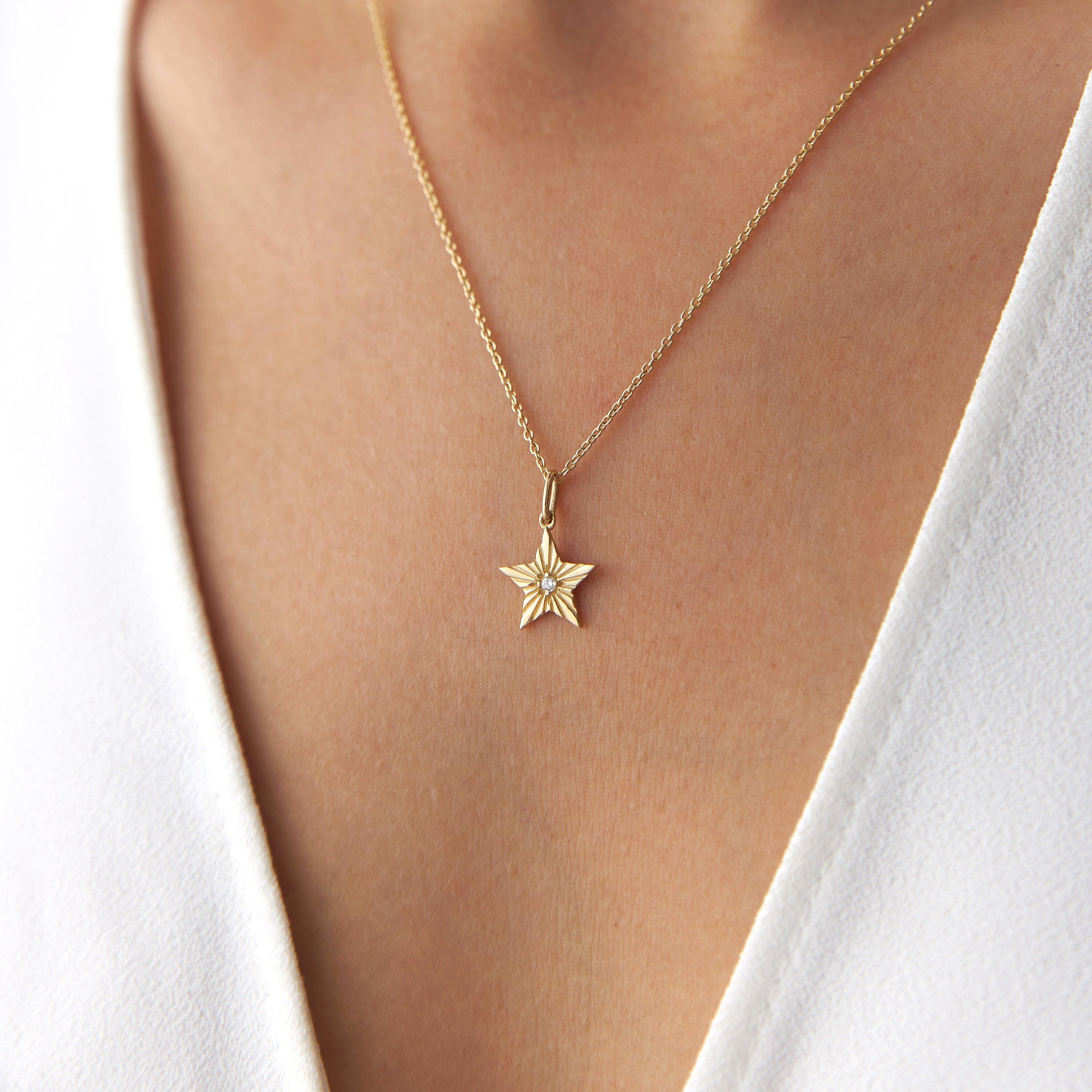 Diamond Starburst Pendant Necklace in 14K Gold